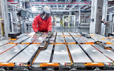 Κίνητρα για μονάδες παραγωγής μπαταριών στις λιγνιτικές περιοχές της Ελλάδας