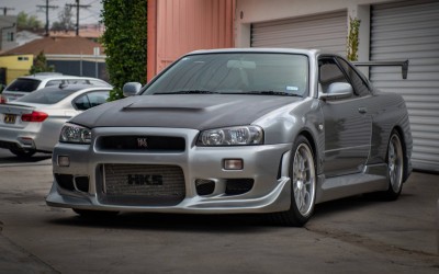 Μάθε όλη την ιστορία πίσω από τα δύο Skyline R34 του Paul Walker [Video]