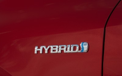 Hybrid, mild hybrid, plug-in hybrid: Όλες οι τεχνολογίες υβριδικών με απλά λόγια.