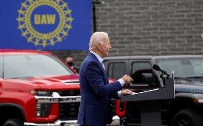 Νίκη Biden σημαίνει περισσότερα ηλεκτρικά αυτοκίνητα