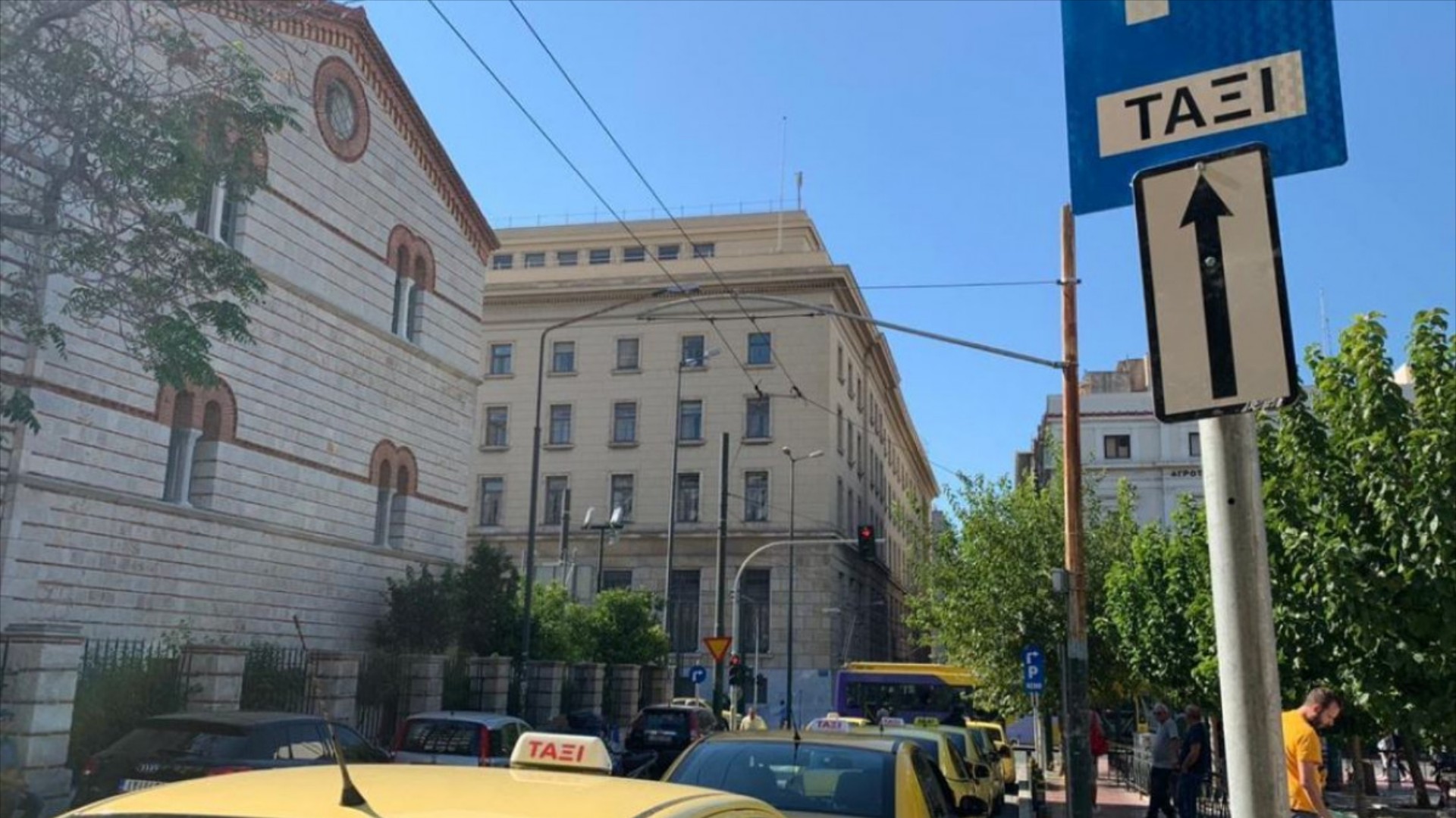 Δήμος Αθηναίων: Οκτώ νέες πιάτσες ταξί στην καρδιά της πόλης (ΦΩΤΟ)