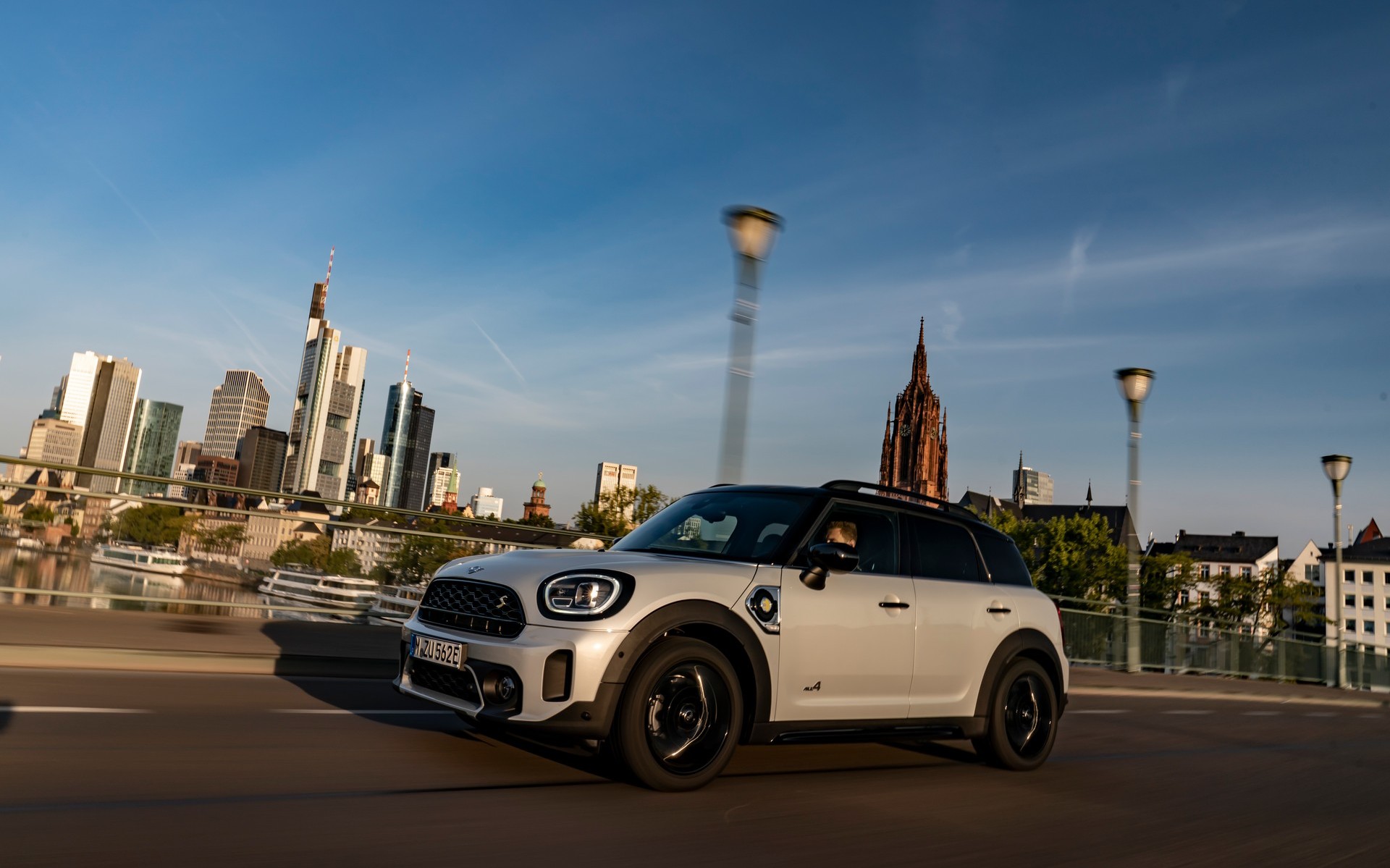 Μικρότερο crossover από το Countryman ανακοίνωσε η ΜΙΝΙ