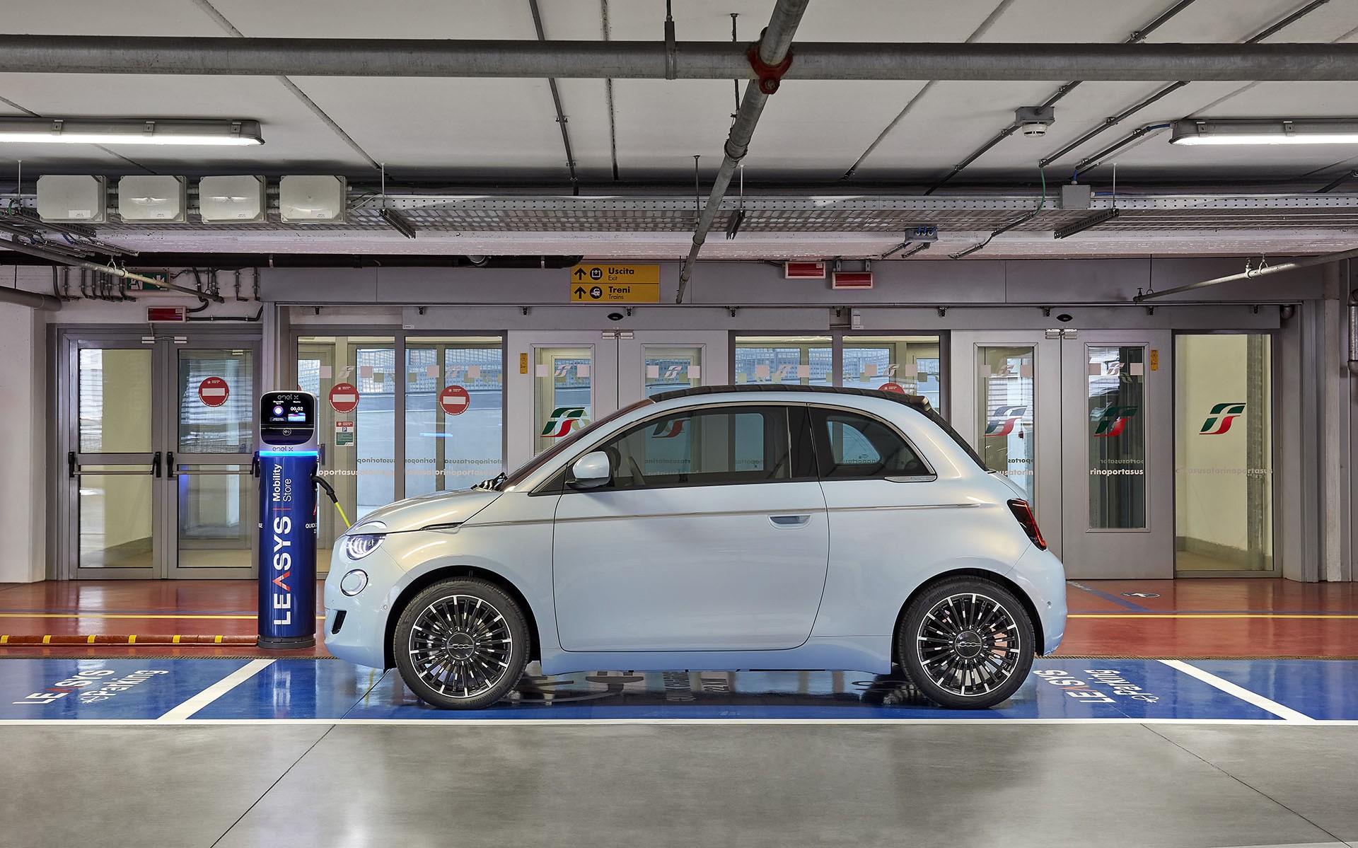 Το νέο ηλεκτρικό Fiat 500 σε υπηρεσία car sharing