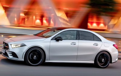 Νέος κινητήρας πετρελαίου για τις μικρές εκδόσεις των Mercedes-Benz