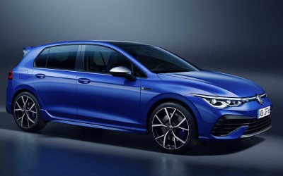 Δείτε το νέο Volkswagen Golf R να... προσπαθεί να ντριφτάρει! (video)