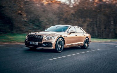 Bentley Flying Spur: Λιμουζίνα… υπερταχεία με 0-100 km/h σε 4,1 sec