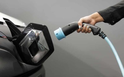 Η ΕΕ έδωσε το “πράσινο φως” για πανευρωπαϊκό σχέδιο ανάπτυξης μπαταριών