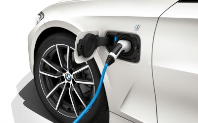 Πληθώρα επιλογών σε plug-in από την BMW
