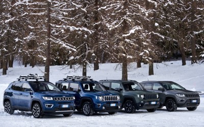 Σε χειμερινές διαδρομές με τα νέα Plug-in Hybrid Jeep 4xe (video)