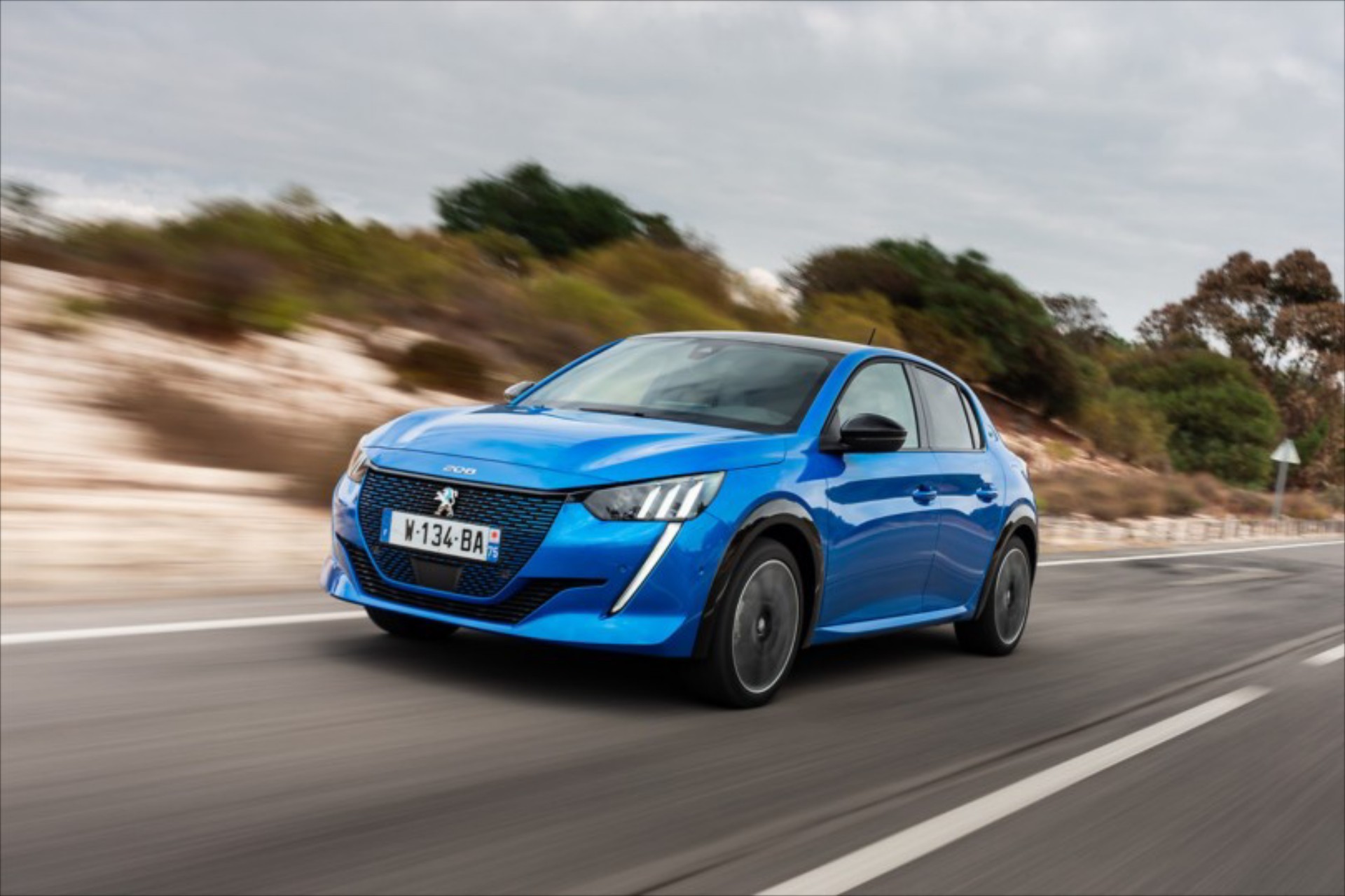 Το Peugeot e-208 αναδείχθηκε το καλύτερο ηλεκτρικό αυτοκίνητο για εταιρική χρήση