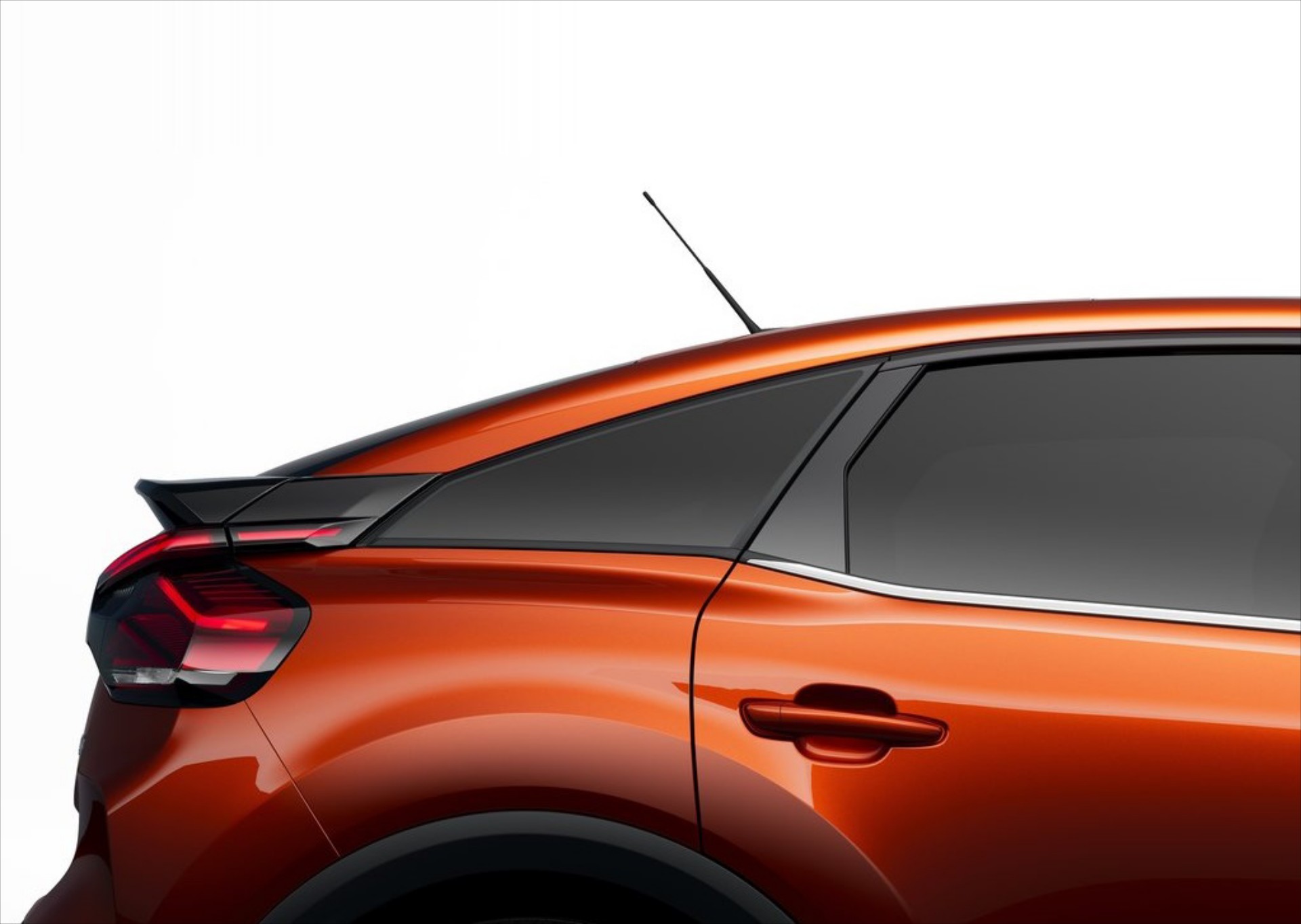 Το καινούριο οικογενειακό crossover των 102 ίππων που πληρώνει τέλη κυκλοφορίας 85 ευρώ!