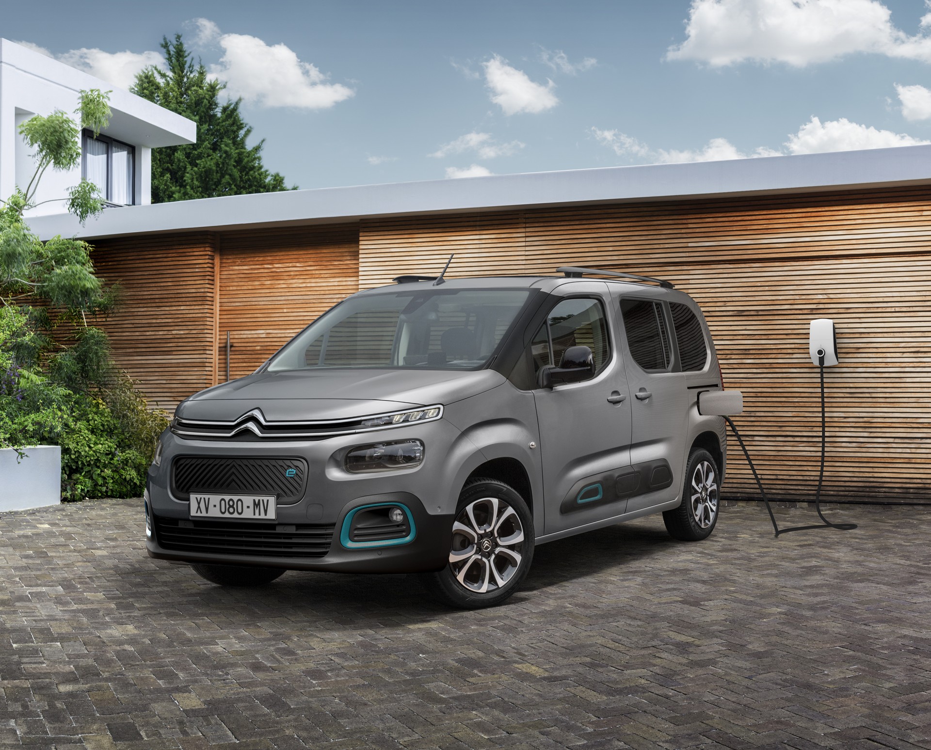 Citroen e-Berlingo: Τώρα το επιβατικό μοντέλο και σε αμιγώς ηλεκτρική έκδοση