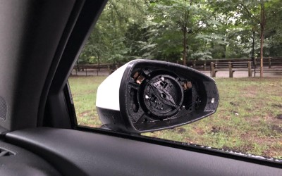 Κλέβουν τους καθρέπτες των Tesla στην Ολλανδία [Video]