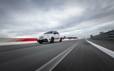 Abarth 595 Esseesse: Πόσο κοστίζει στην Ελλάδα! 