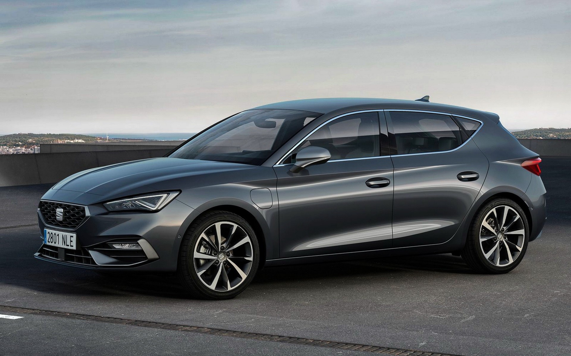 SEAT TAXI με έκπτωση έως 2.500 € - Δείτε τις τιμές