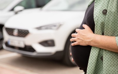 Μια παιδική κούνια σε τροχούς [Video]