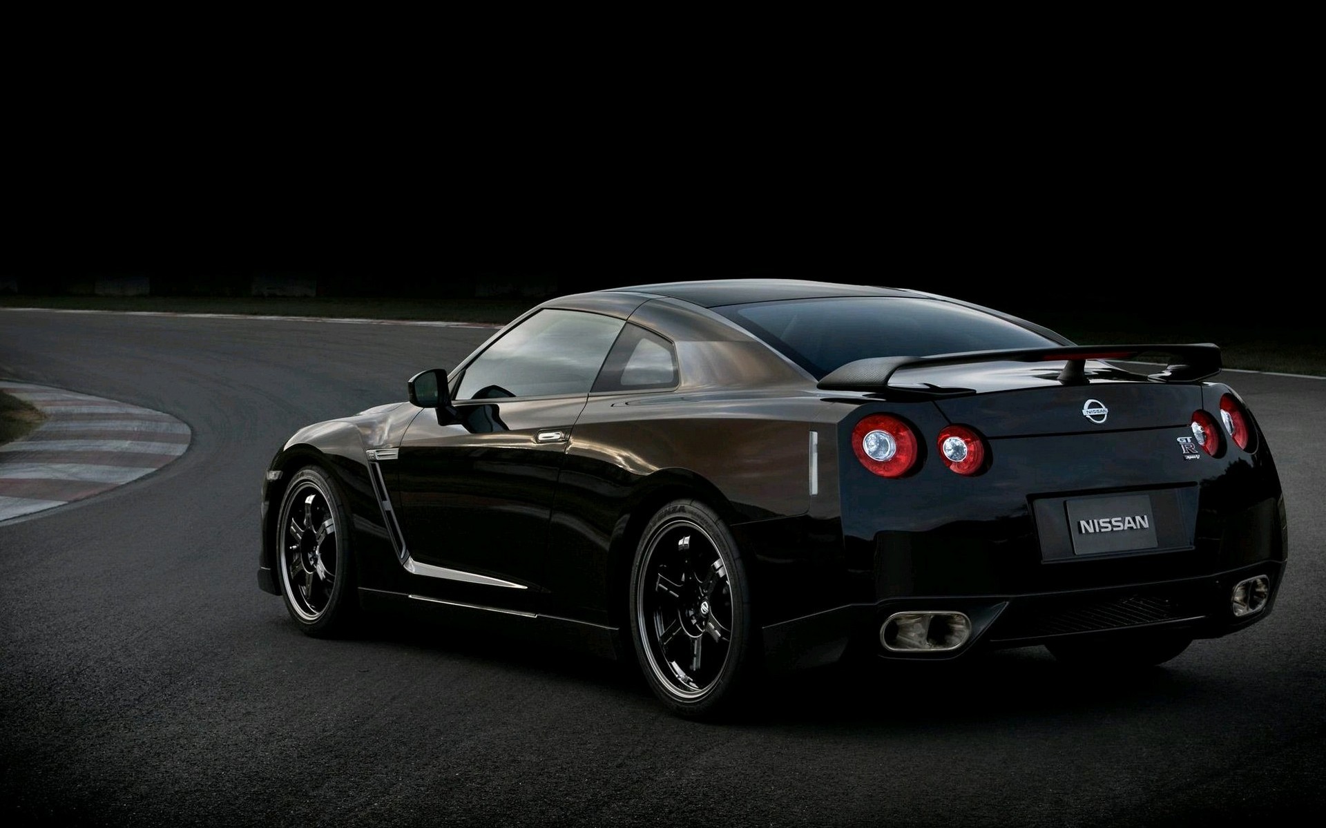 e-POWER: Από το GT-R στα ηλεκτροκίνητα οχήματα της Nissan