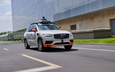 Η Volvo επενδύει και εξελίσσεται στην αυτόνομη οδήγηση