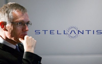 «Πυρά» Carlos Tavares: Ακριβά τα ηλεκτρικά αυτοκίνητα, θα βλάψουν την κοινωνία 