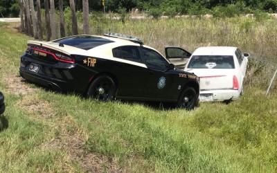 Ημίγυμνη γυναίκα έκλεψε μια Cadillac και πυροδότησε μια ξέφρενη καταδίωξη 