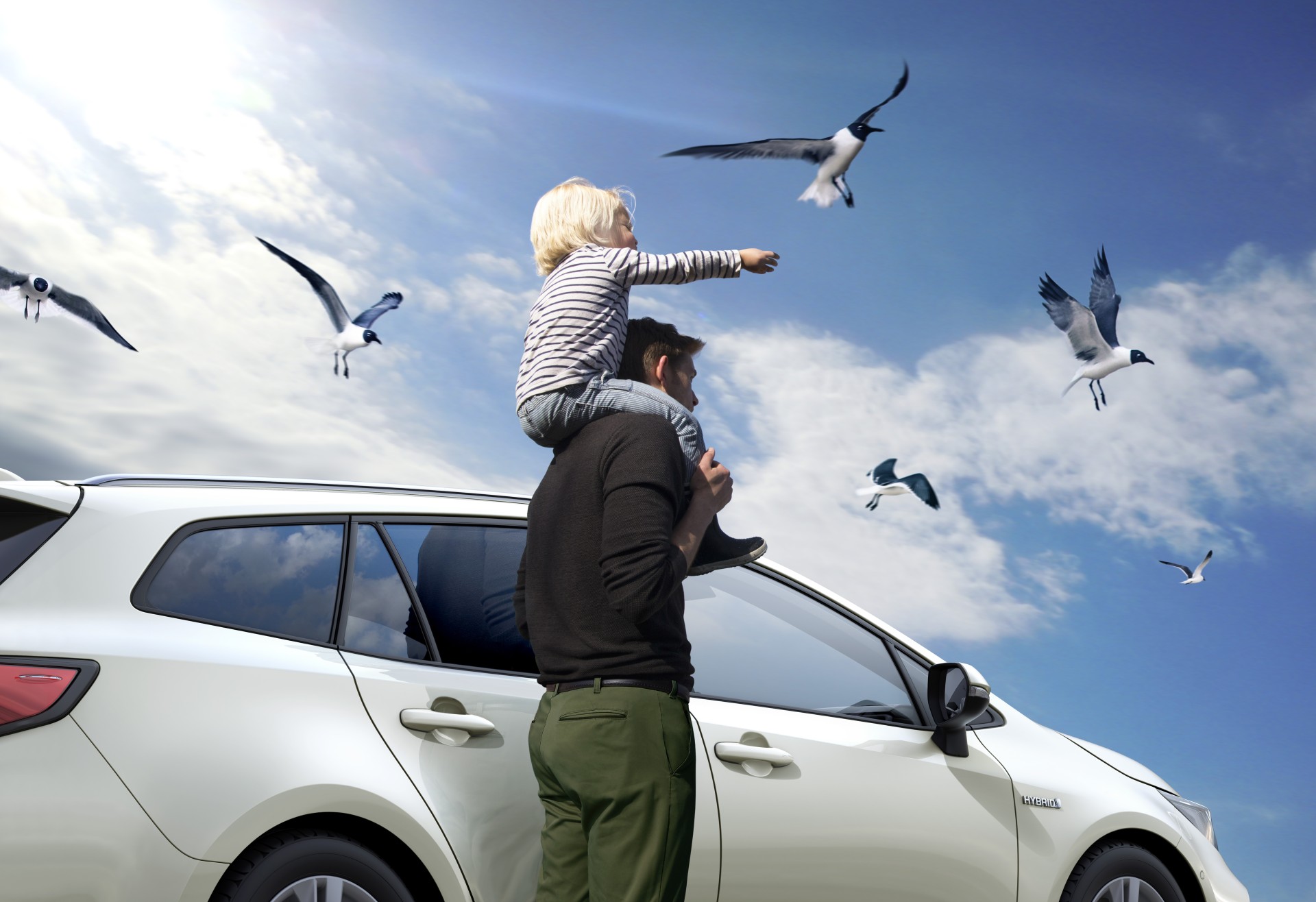 Το νέο υβριδικό Suzuki με το τεράστιο πορτμπαγκάζ των 596 λίτρων