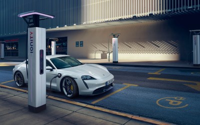 Ηλεκτρικά αυτοκίνητα: Θα φορτίζουν ποτέ τόσο γρήγορα όσο γεμίζει το ντεπόζιτο βενζίνης;  