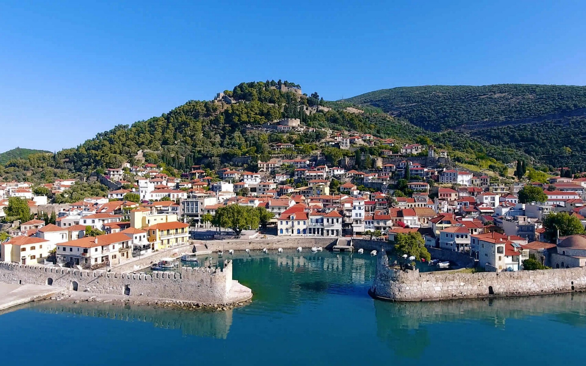 28 Οκτωβρίου στη Ναύπακτο: Πόσα θα πληρώσεις σε διόδια και καύσιμα