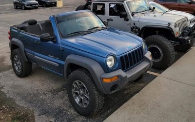 Κάποιος είχε την φαεινή ιδέα να κάνει Cabrio το Jeep Cherokee του [Video]