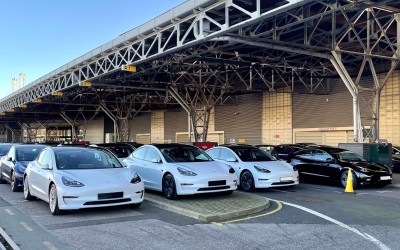 Ξεπουλάει η Tesla – Τεράστια η ζήτηση 