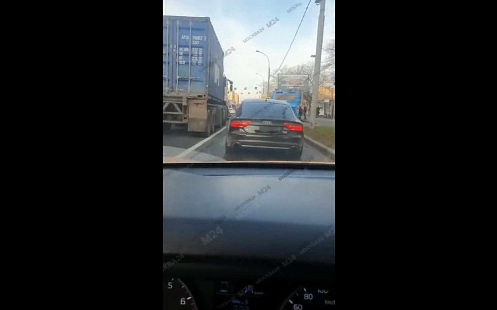 Πώς θα σας φαινόταν να κρύβατε την πινακίδα σας κάθε φορά που κάνατε μια παρανομία; [Video]