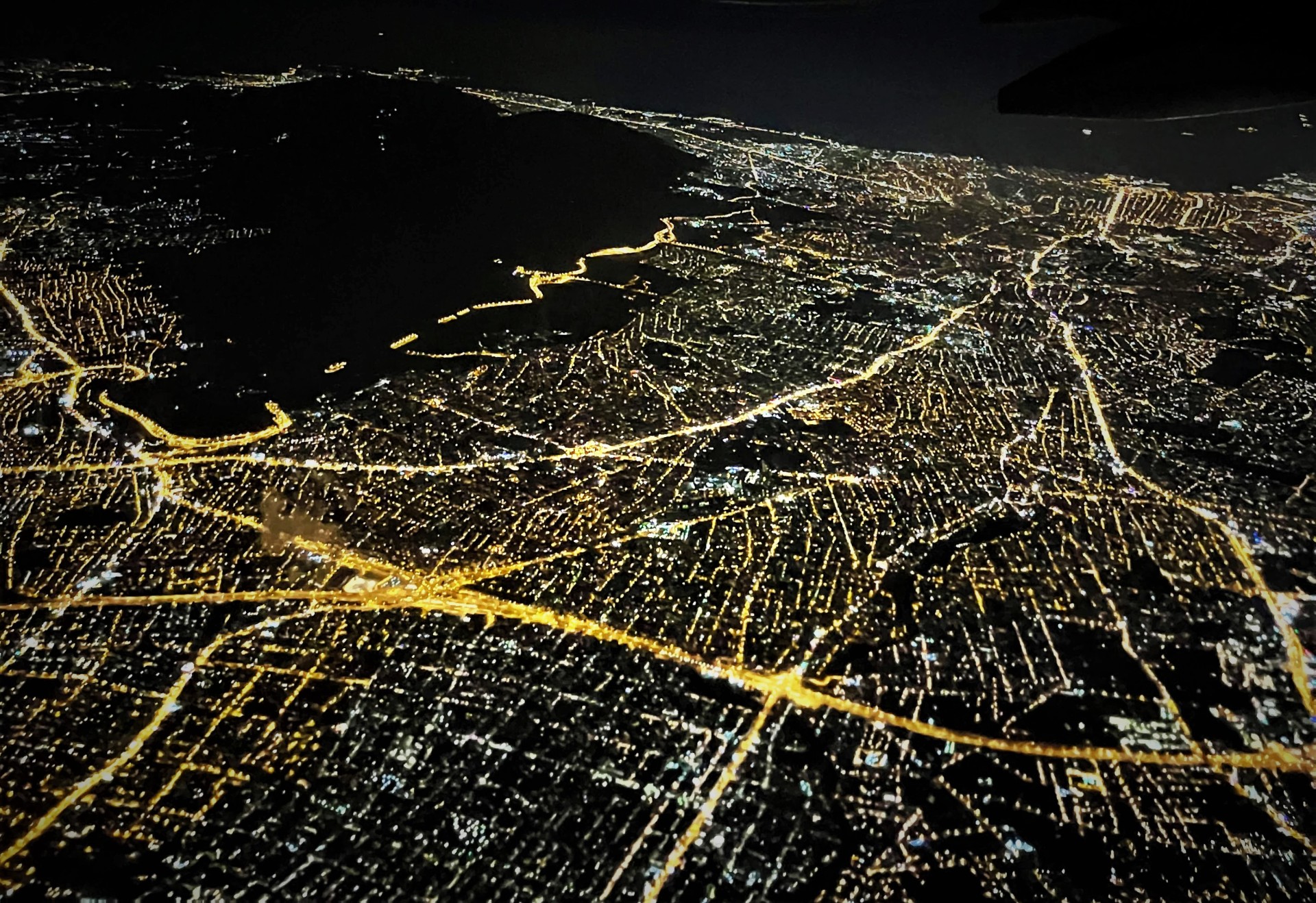 Η Αθήνα γίνεται smart city και το πρώτο «βήμα» είναι τα φώτα!