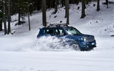 Διάβασε τις συμβουλές της Jeep για ασφαλή κίνηση σε χιόνι και πάγο