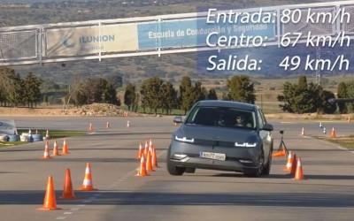 To Hyundai Ioniq 5 ταχύτερο από σπορ μοντέλα στο τεστ αποφυγής ταράνδου [video]