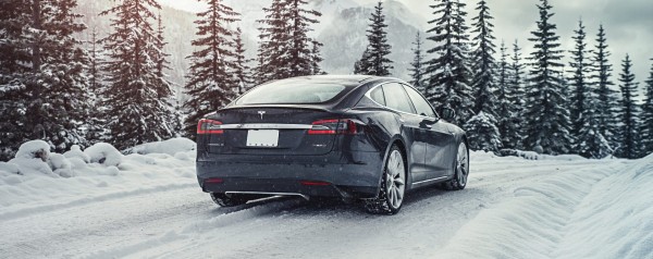 Ηλεκτρικά αυτοκίνητα: Θα παγώσω αν εγκλωβιστώ στο χιόνι; [video]