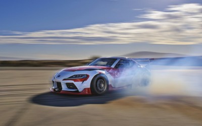 Αυτή η Toyota Supra ντριφτάρει χωρίς οδηγό [video] 