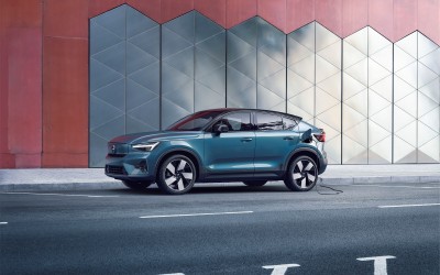 Volvo: Σαρώνουν σε πωλήσεις στην Ελλάδα τα μοντέλα Recharge