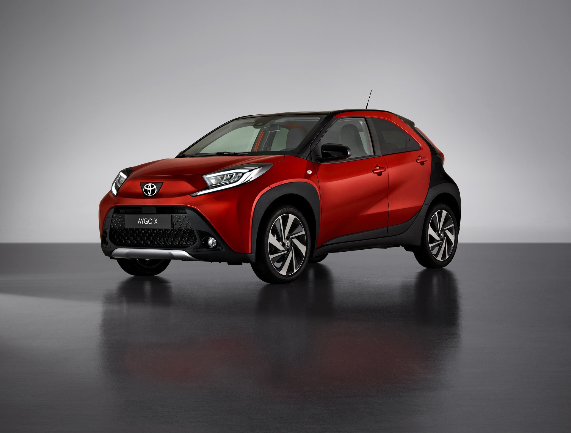 Toyota Aygo X: Το αυτοκίνητο πόλης που έγινε crossover