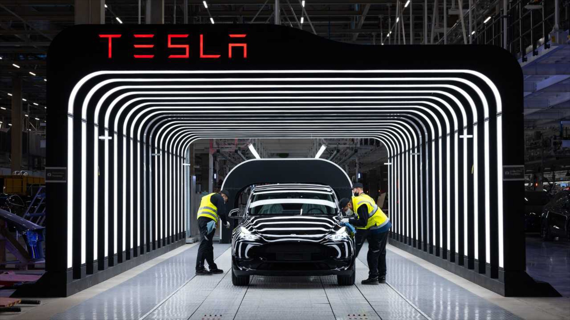 Tesla: Εγκαίνια για το Gigafactory στο Βερολίνο – Πόσα αυτοκίνητα κατασκευάζει