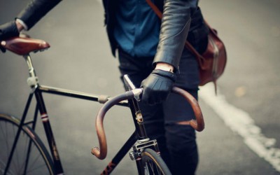 Παραβίασε STOP, χτύπησε ποδηλάτη και πήρε αποζημίωση. Πώς γίνεται;