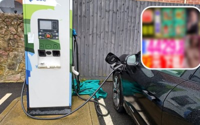 Χάκερς έβαλαν πορνό σε φορτιστές ηλεκτρικών αυτοκινήτων!