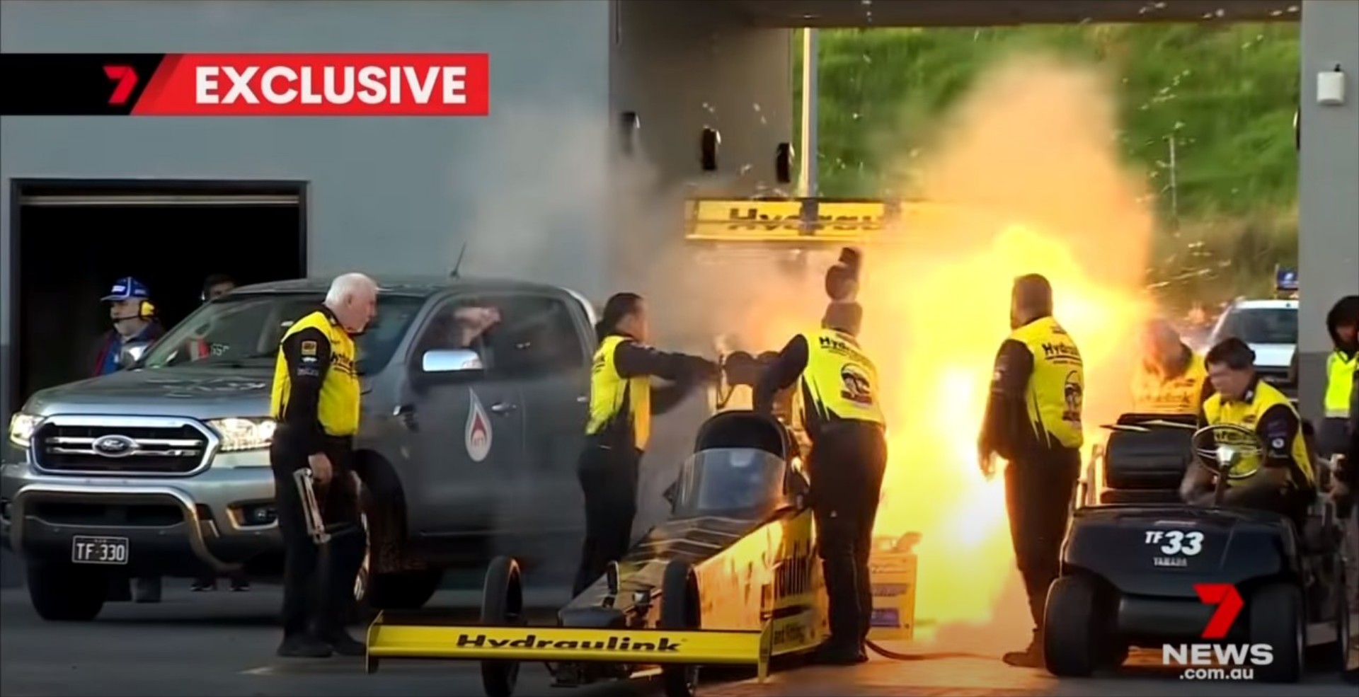 Τρομακτική έκρηξη αγωνιστικού αυτοκινήτου καταγράφηκε live [video] 