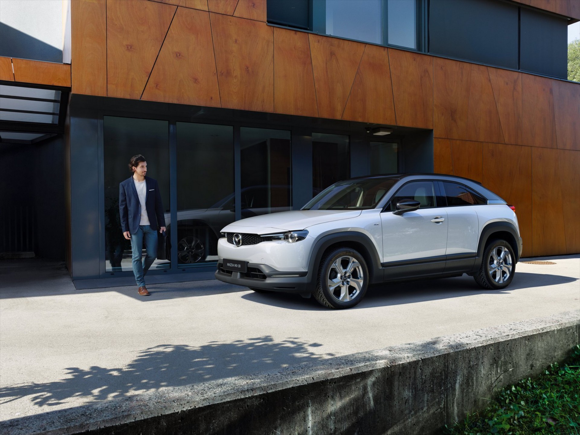 Έρχεται τον Ιούλιο το νέο Mazda MX-30 – Δείτε τις τιμές
