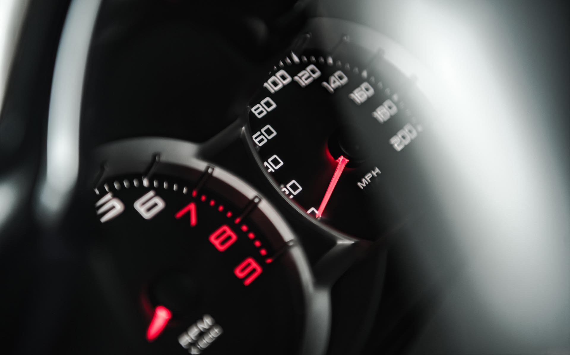 Γιατί «κλέβει» το κοντέρ του αυτοκινήτου; Πόσο έξω πέφτει; 