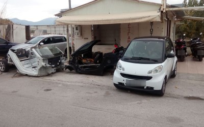 Αστυνομία: Σύλληψη 12 ατόμων που έκλεβαν Smart στην Αθήνα [video]