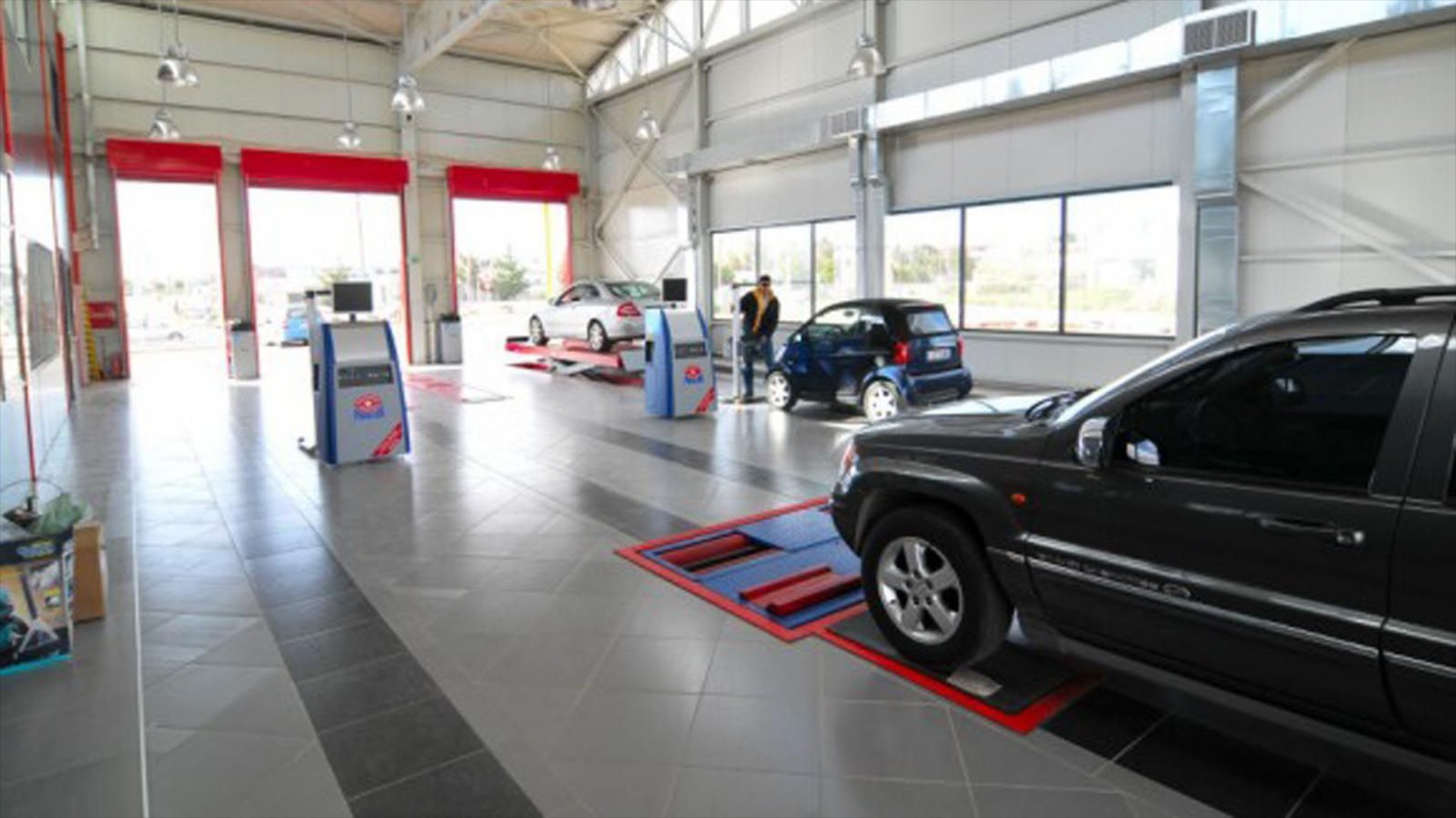 Πόσα επικίνδυνα αυτοκίνητα κυκλοφορούν χωρίς ΚΤΕΟ στην Ελλάδα;