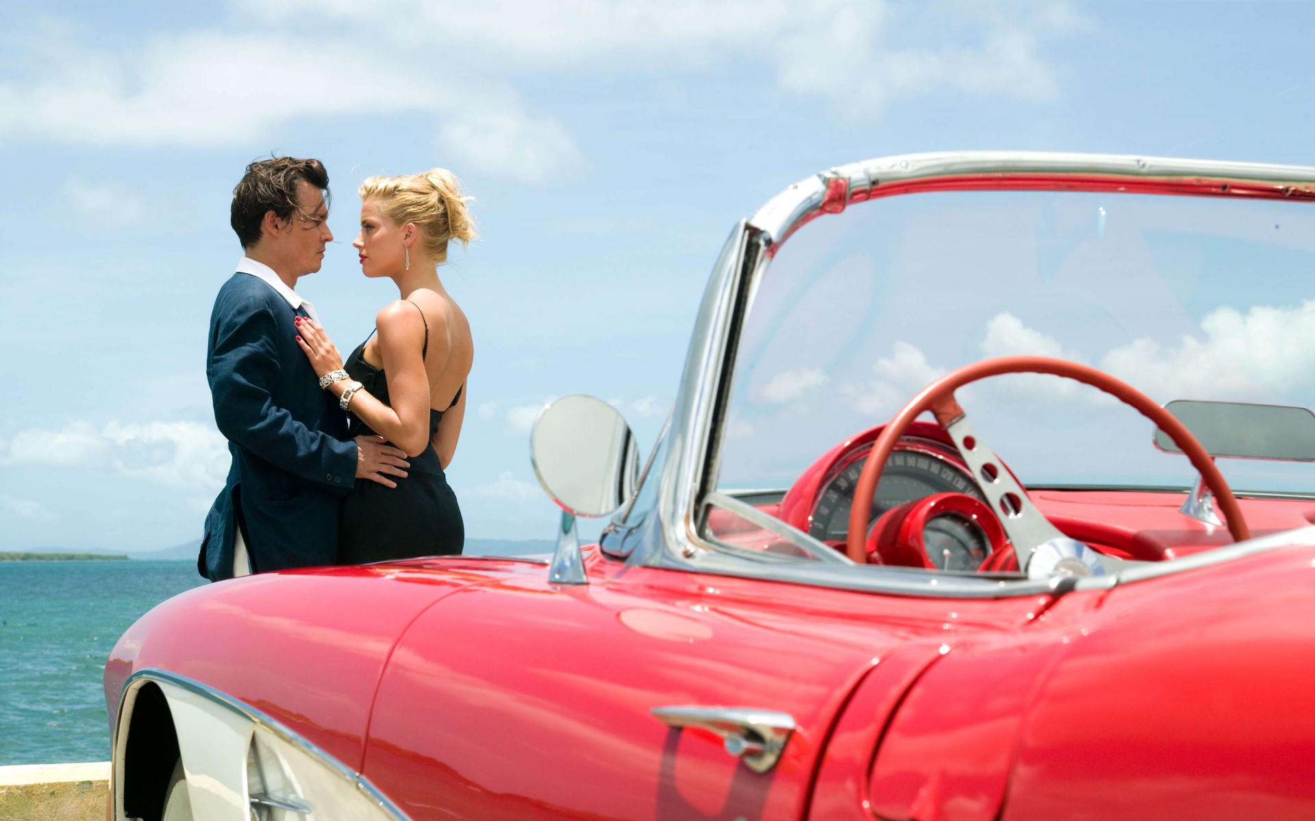 Τι αυτοκίνητα κρύβει ο Johnny Depp στο γκαράζ του;