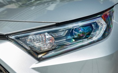 Υβριδικό οικογενειακό SUV με πορτμπαγκάζ 580 lt, 218 ίππους και τιμή 38.000 € - Ποιο είναι;