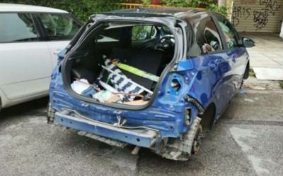 Θεσσαλονίκη: Πάρκαρε το Toyota Yaris και το βρήκε «γυμνό» - Δείτε φωτογραφίες 