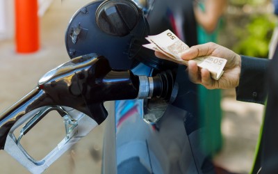 Fuel Pass 2: Πώς θα πάρεις την επιδότηση – Ποια είναι τα κριτήρια; 