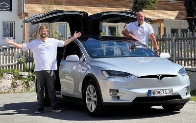Σε τι κατάσταση βρίσκεται ένα Tesla με 320.000 χιλιόμετρα; [video] 